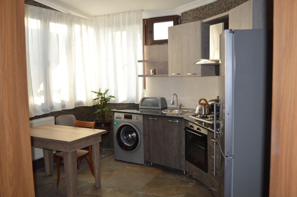 Terasa Mtacminda Apartment Тбилиси Екстериор снимка
