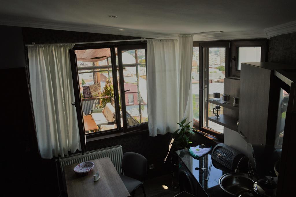 Terasa Mtacminda Apartment Тбилиси Екстериор снимка